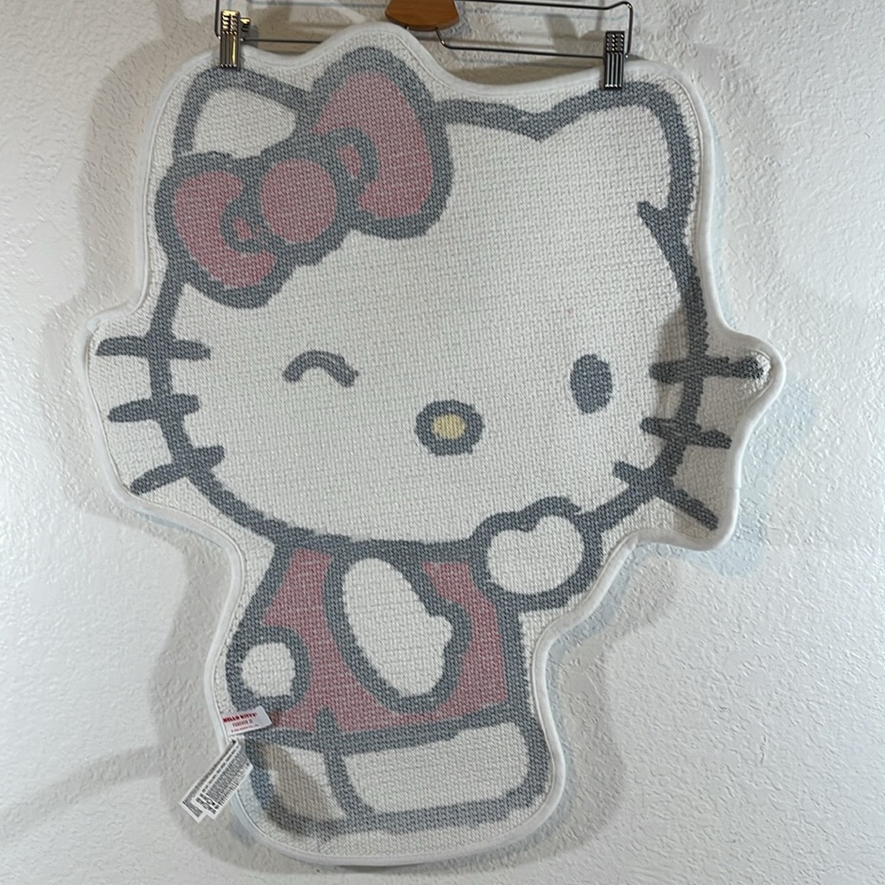 HELLO KITTY SANRIO Floor Mat NEW - Picture 4 of 9